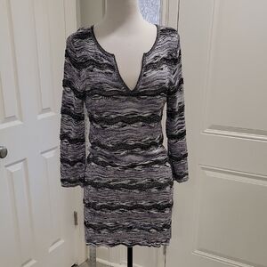 White House Black Market Long Sleeve Knit Dress in Black and White
